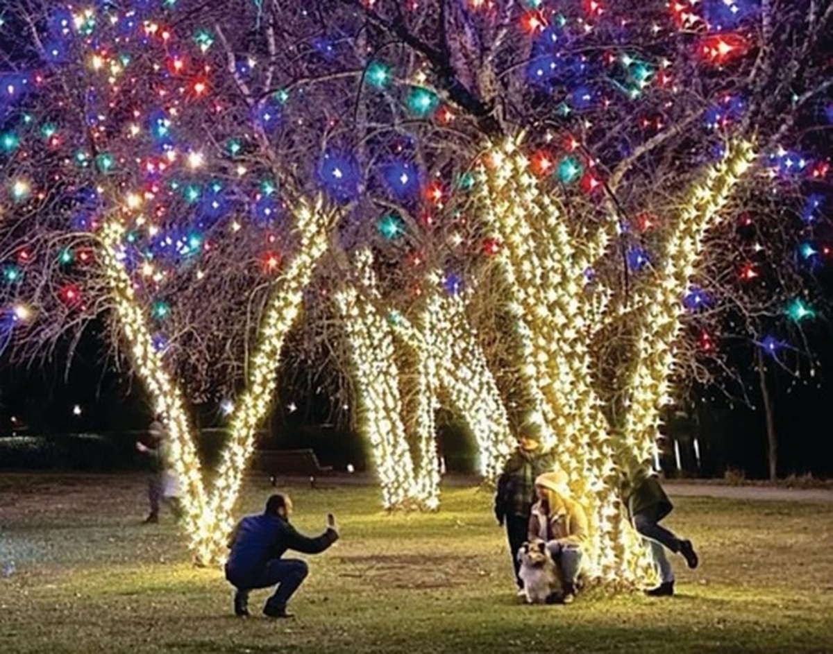 Light Up Hudson 2023 St. Croix Valley Magazine