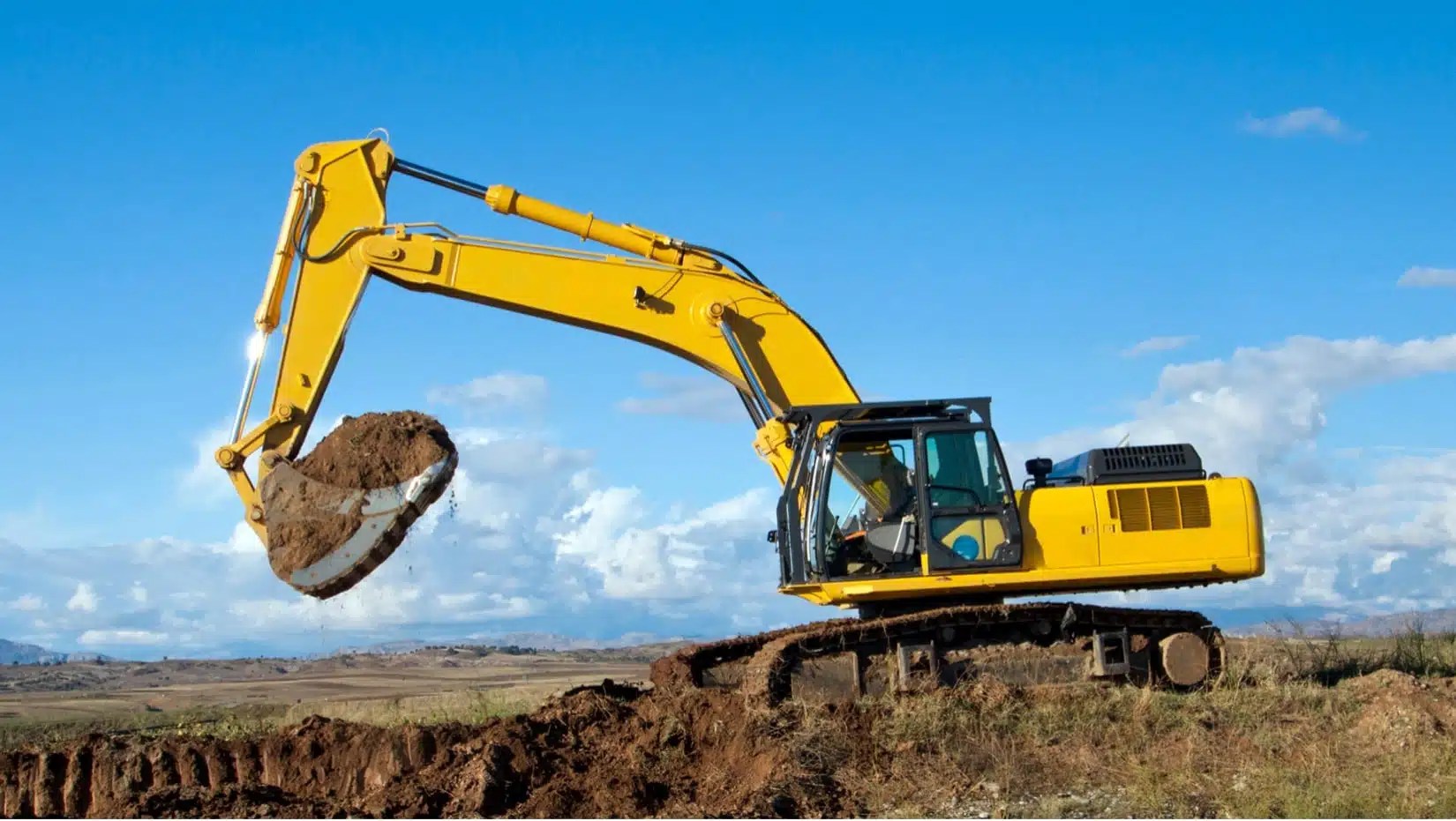 Should I Buy or Rent Heavy Equipment? State Tractor Equipment