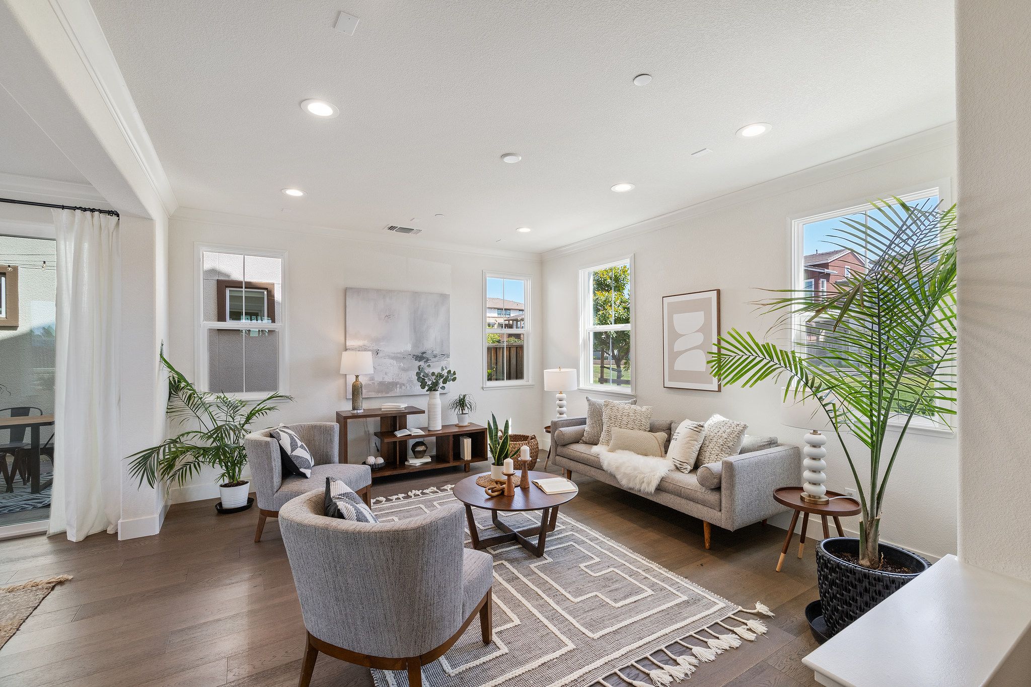 2738 Bette Stea Realty Group