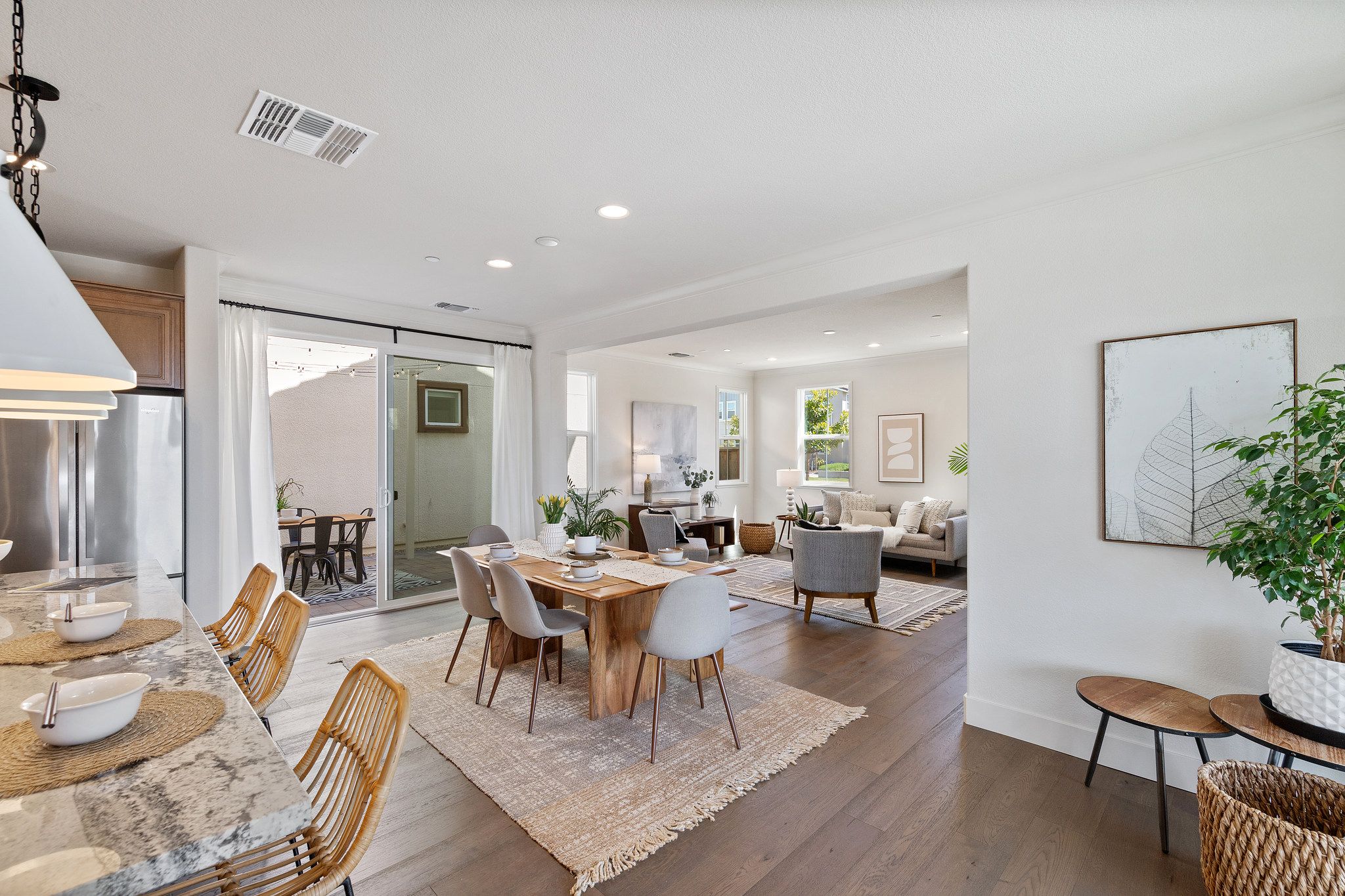 2738 Bette Stea Realty Group