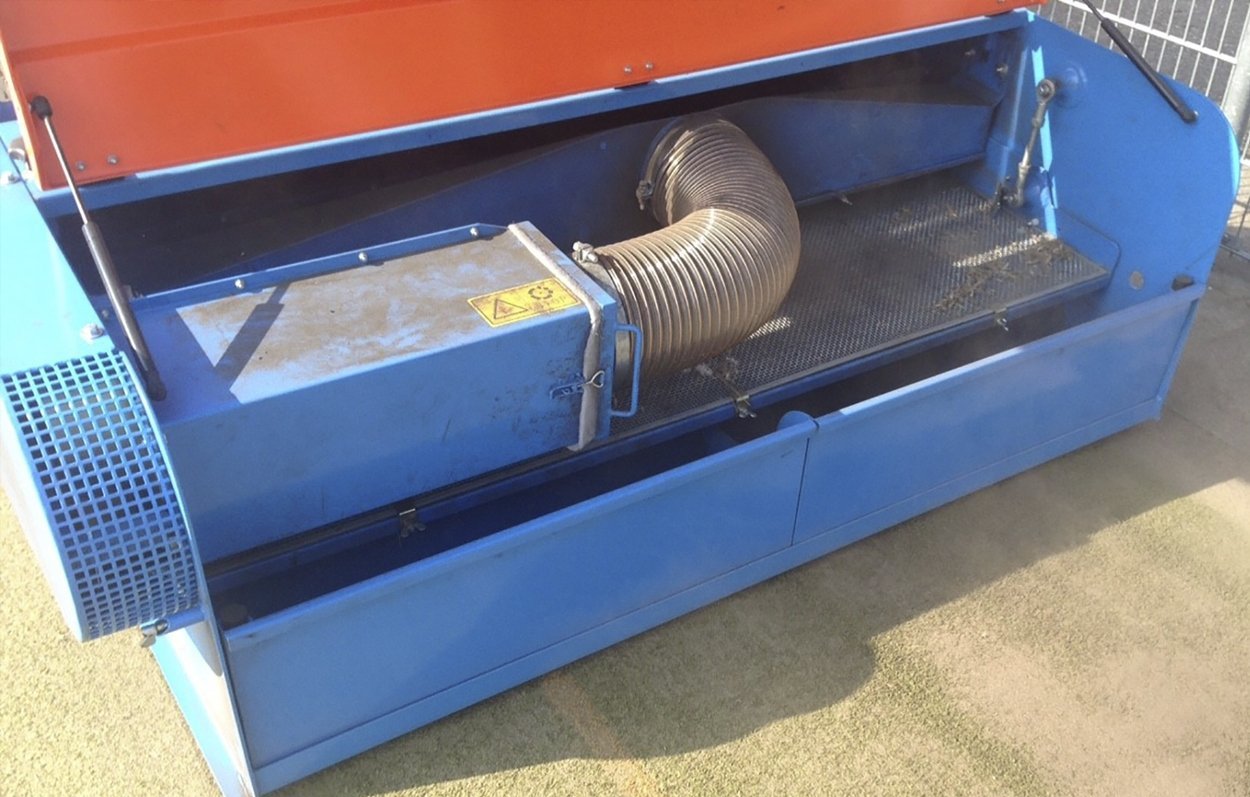 GKB QuickClean Specialized Turf Equipment Golf Course and Sports