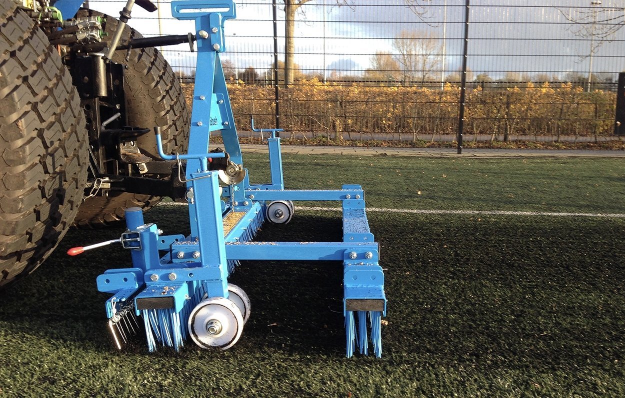 GKB QuickBrush Specialized Turf Equipment Golf Course and Sports