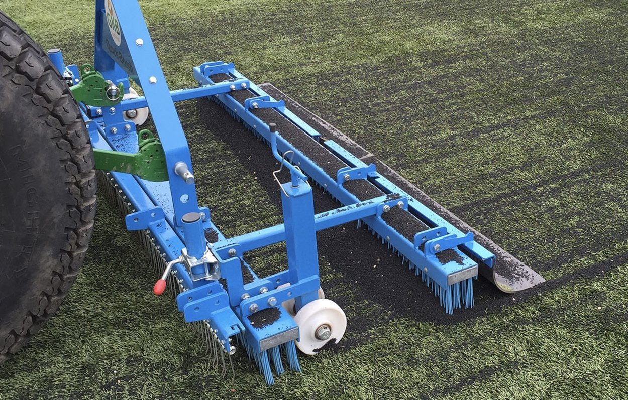 GKB QuickBrush Specialized Turf Equipment Golf Course and Sports