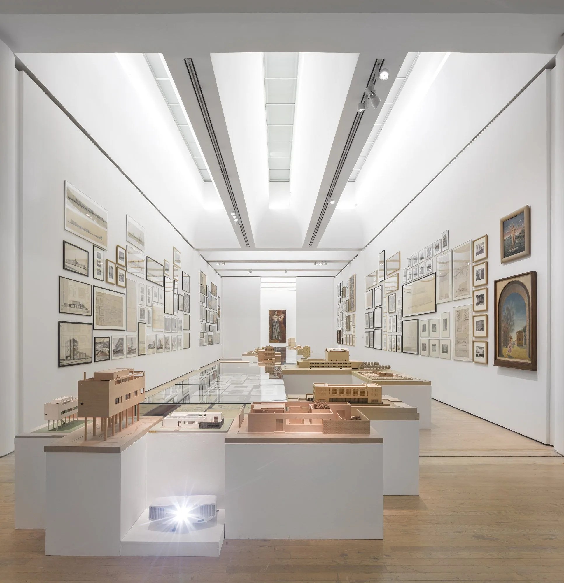 Stedelijk Studies Handle with care The influence of New