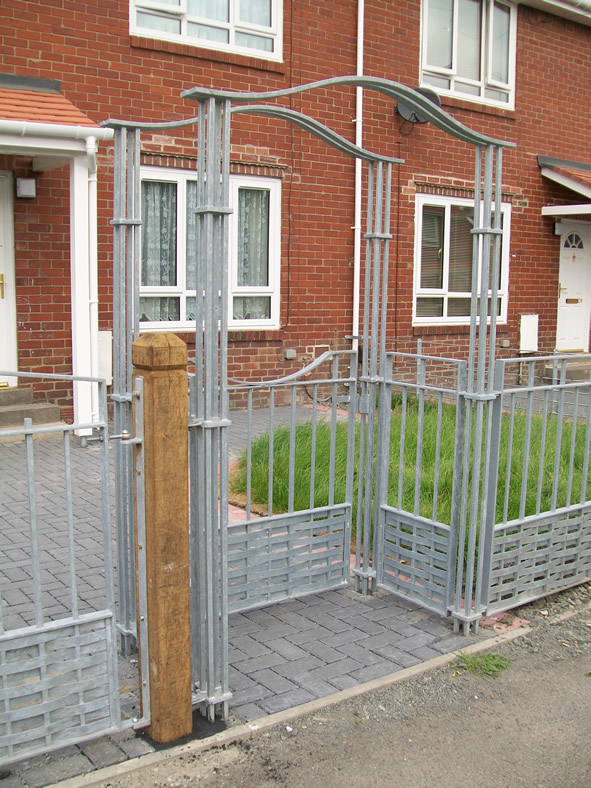 Steel Fencing