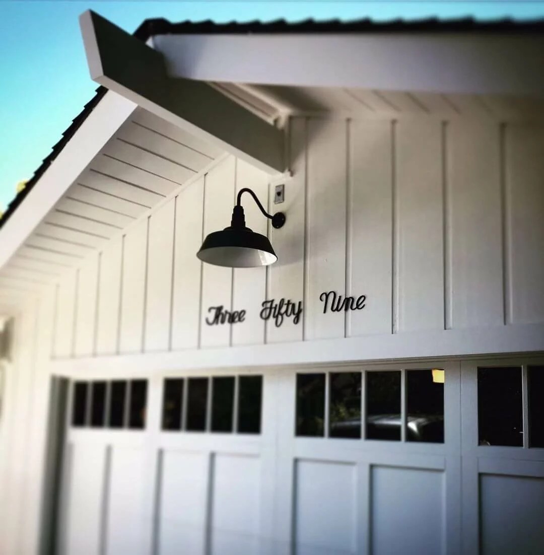 Choosing the Appropriate Gooseneck Size for Your Barn Light Steel