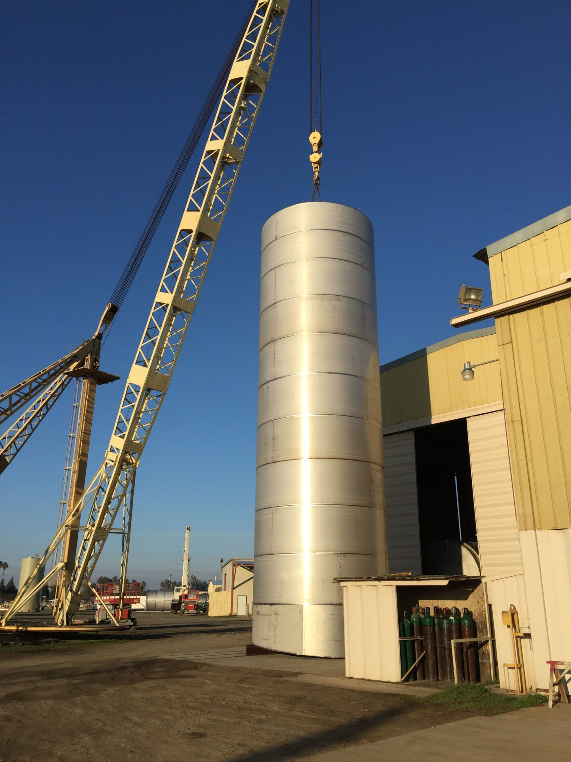 STORAGE CONTAINERS Steel Structures Inc