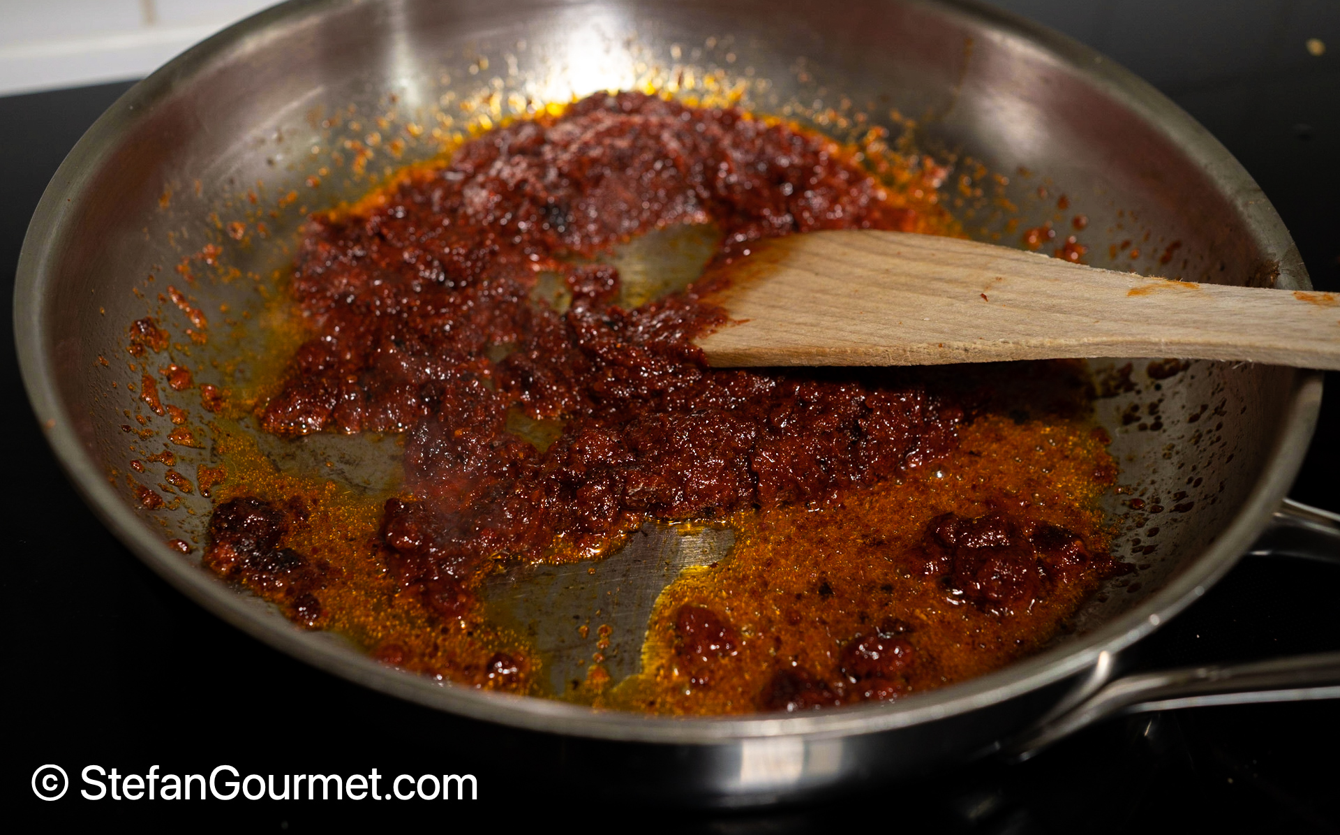 Nam Phrik Phao (Thai Chilli Jam) Stefan's Gourmet Blog