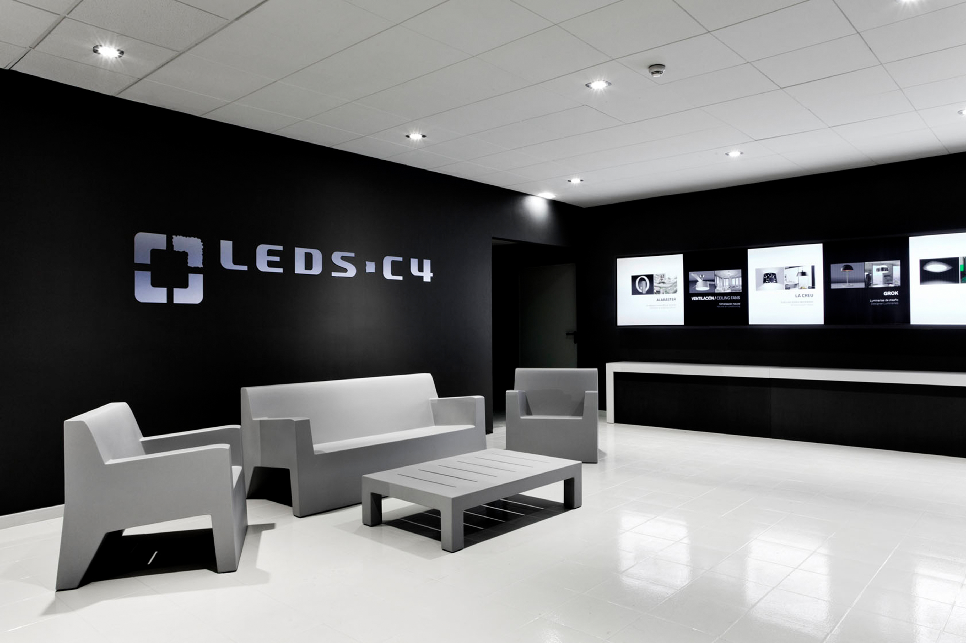 Stefano Colli Leds C4 showroom