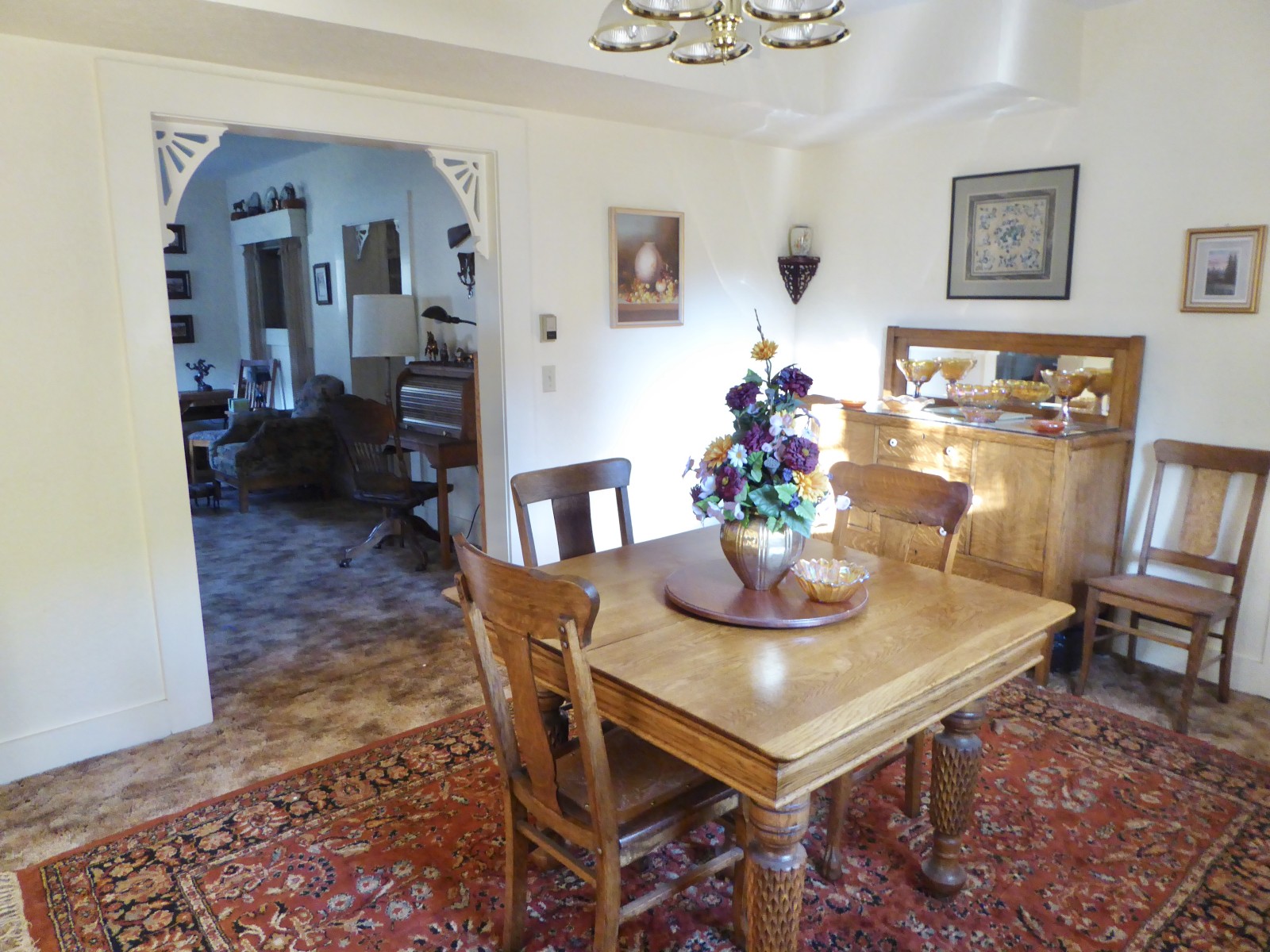 Bowman House on Corner Lot with Apartment over Garage 1469 Reese St