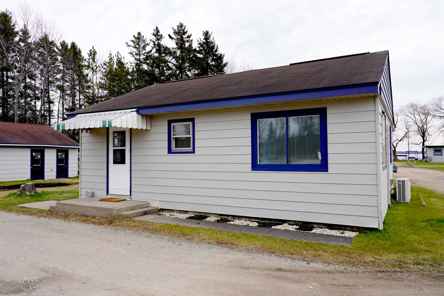 3 Bedroom House Stemacs Bayview Cabins on Lake Michigan