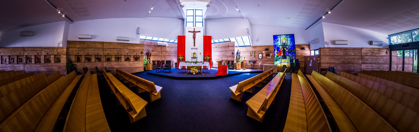 Hero Slide Altar 2 — St. Emilie De Vialar Catholic Church