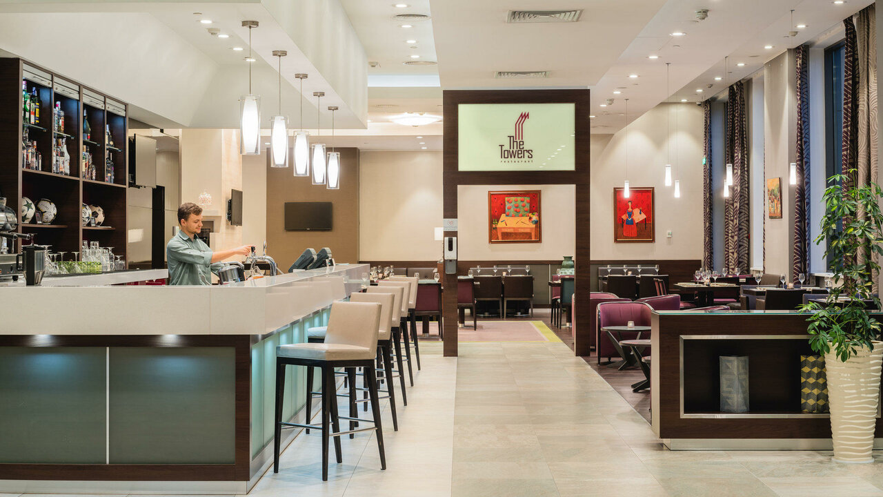 Holiday Inn Kiev Top Step Travel