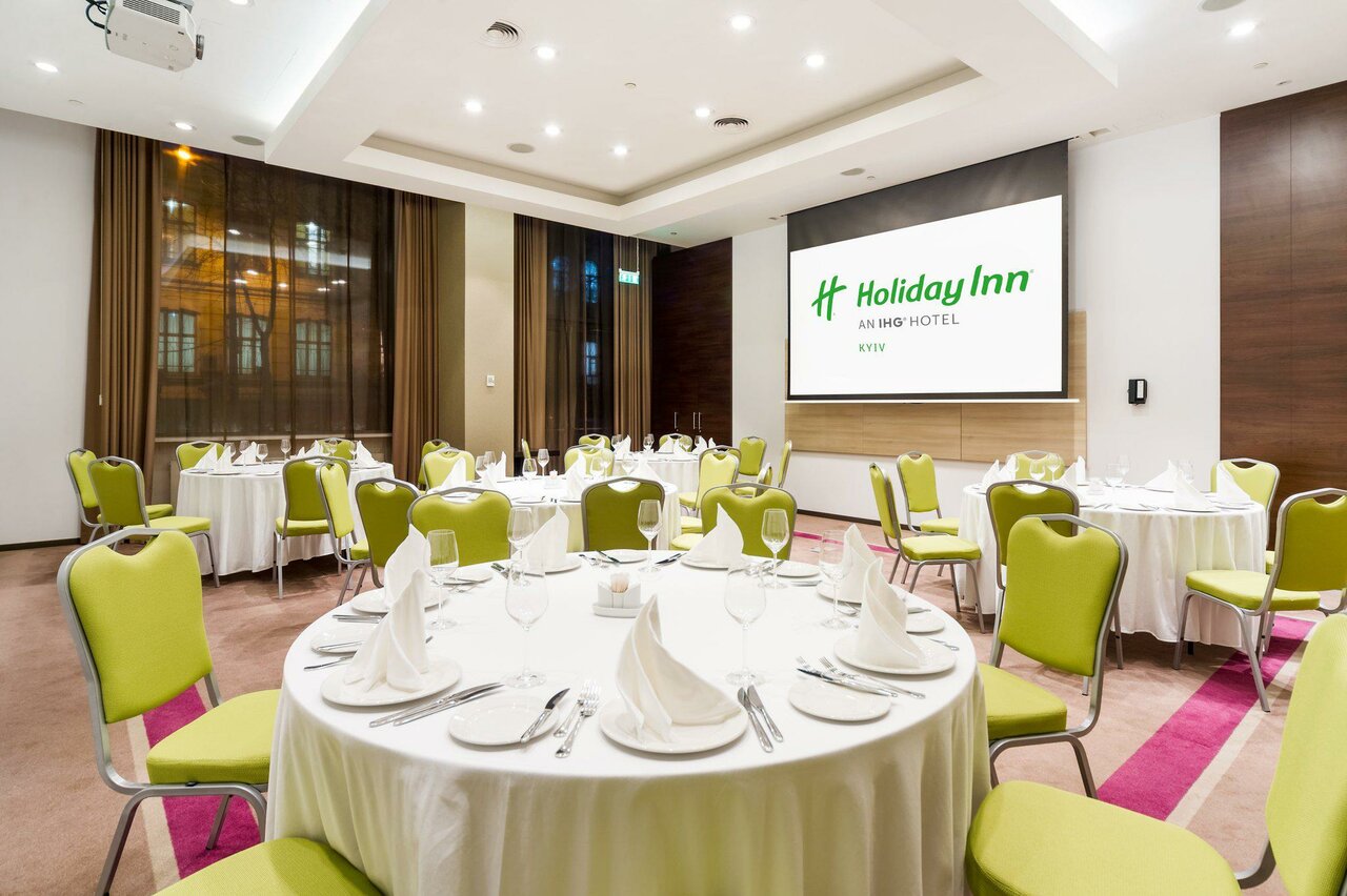 Holiday Inn Kiev Top Step Travel