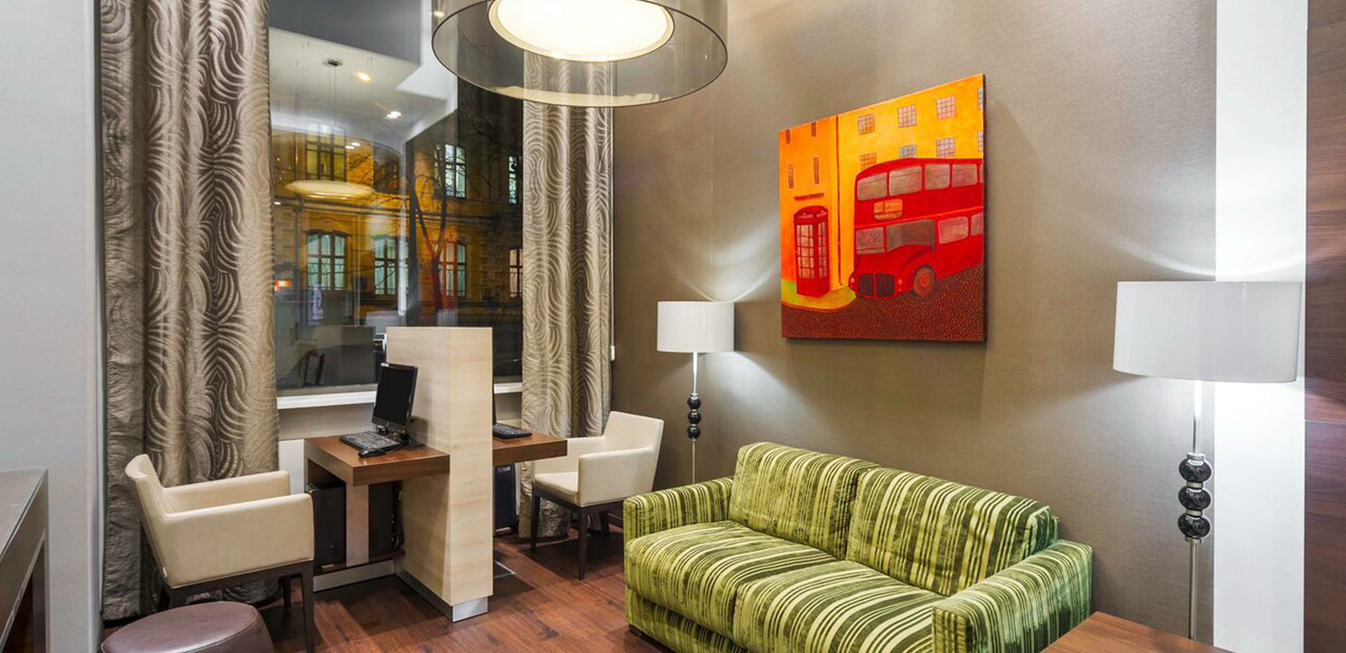 Holiday Inn Kiev Top Step Travel