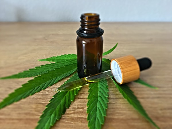 A Guide To Legal Cbd Oil And Products In The Uk