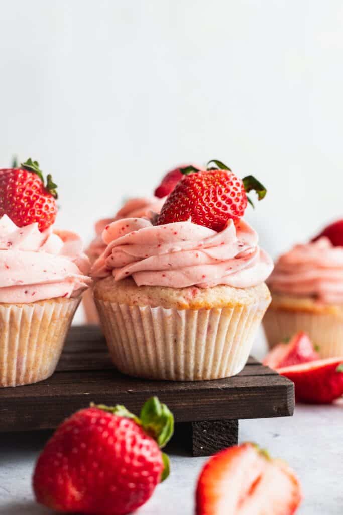 Strawberry Filled Cupcakes Stephanie's Sweet Treats Stephanie Rutherf