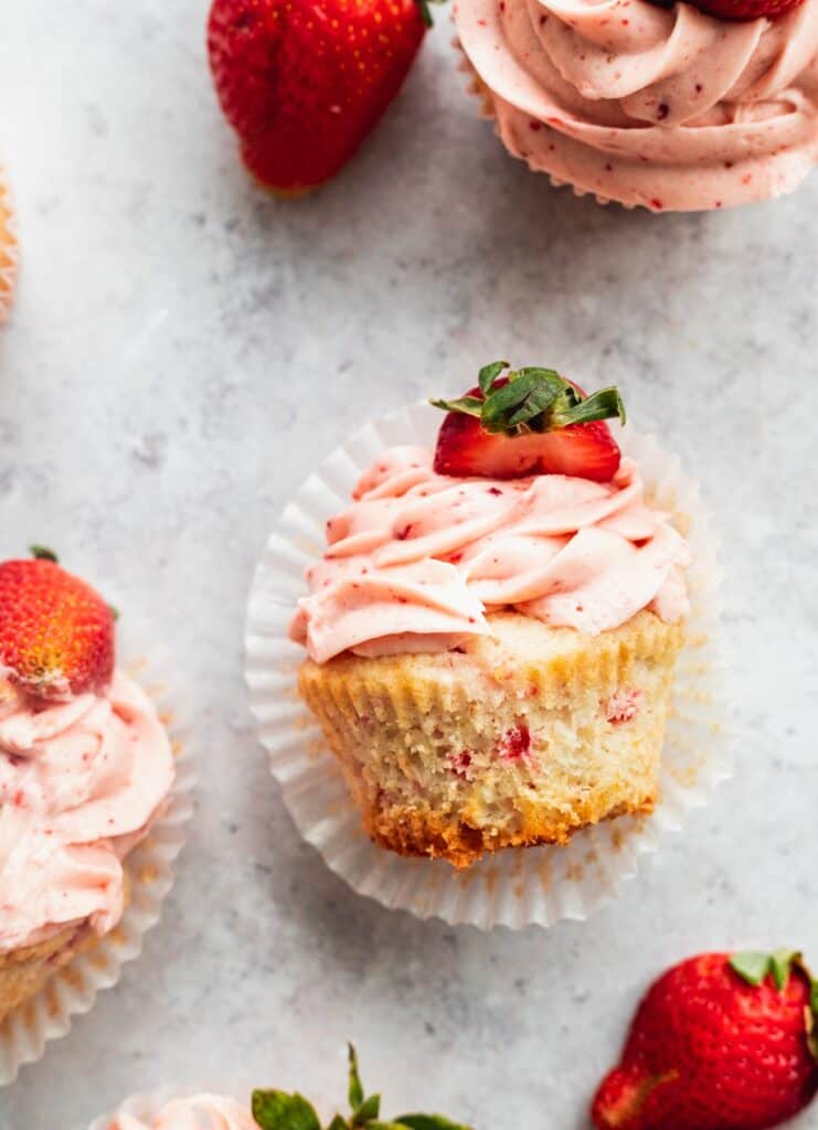 Strawberry Filled Cupcakes Stephanie's Sweet Treats