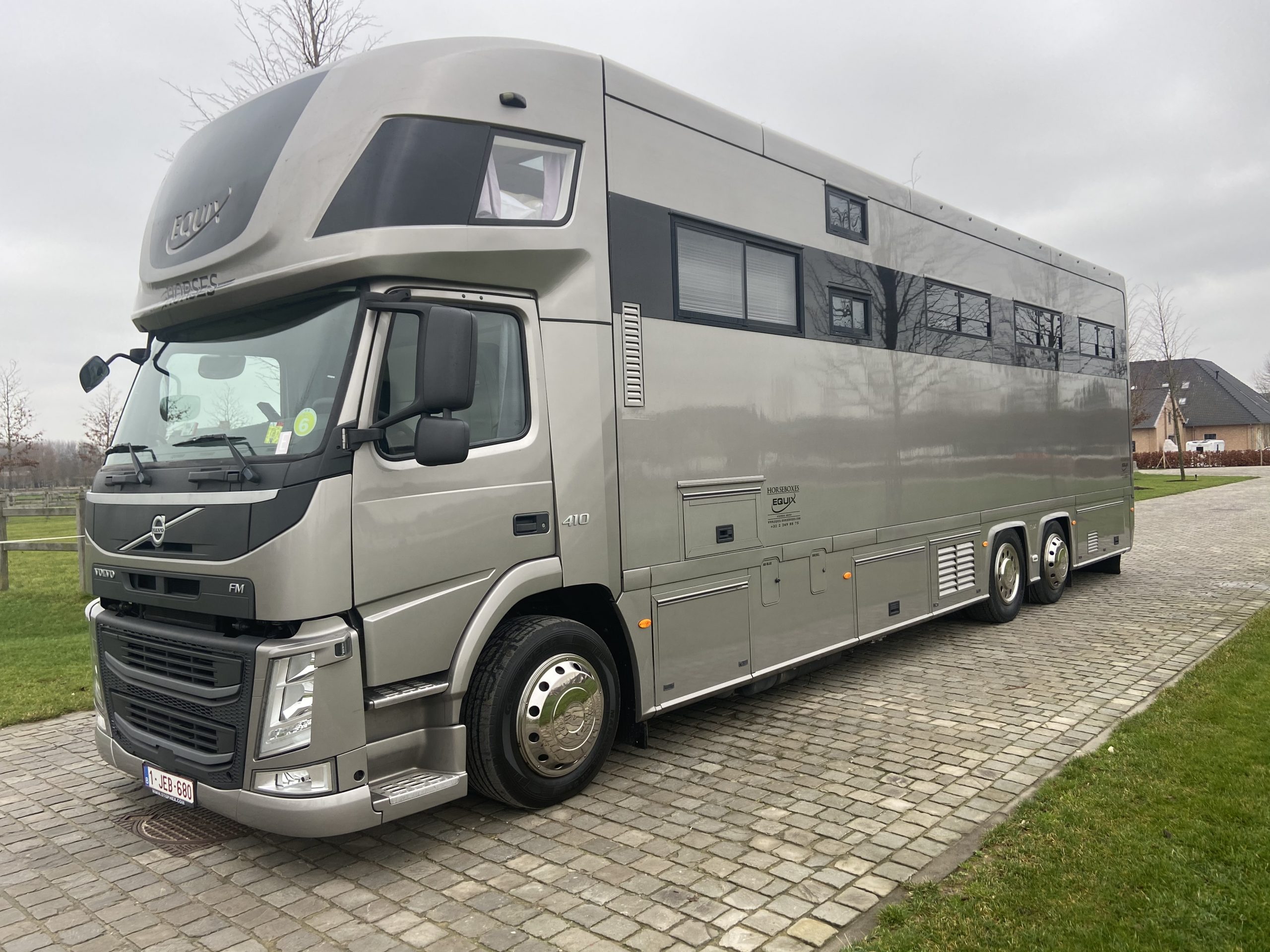 VOLVO FM 410 EQUIX Horsebox 8 Horses Stephex Horsetrucks