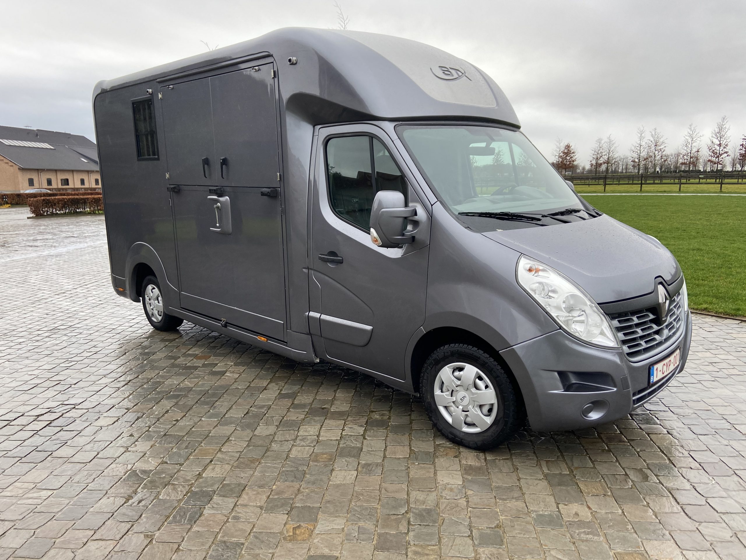 STX 2 HORSES Renault Master 150 Hp Stephex Horsetrucks