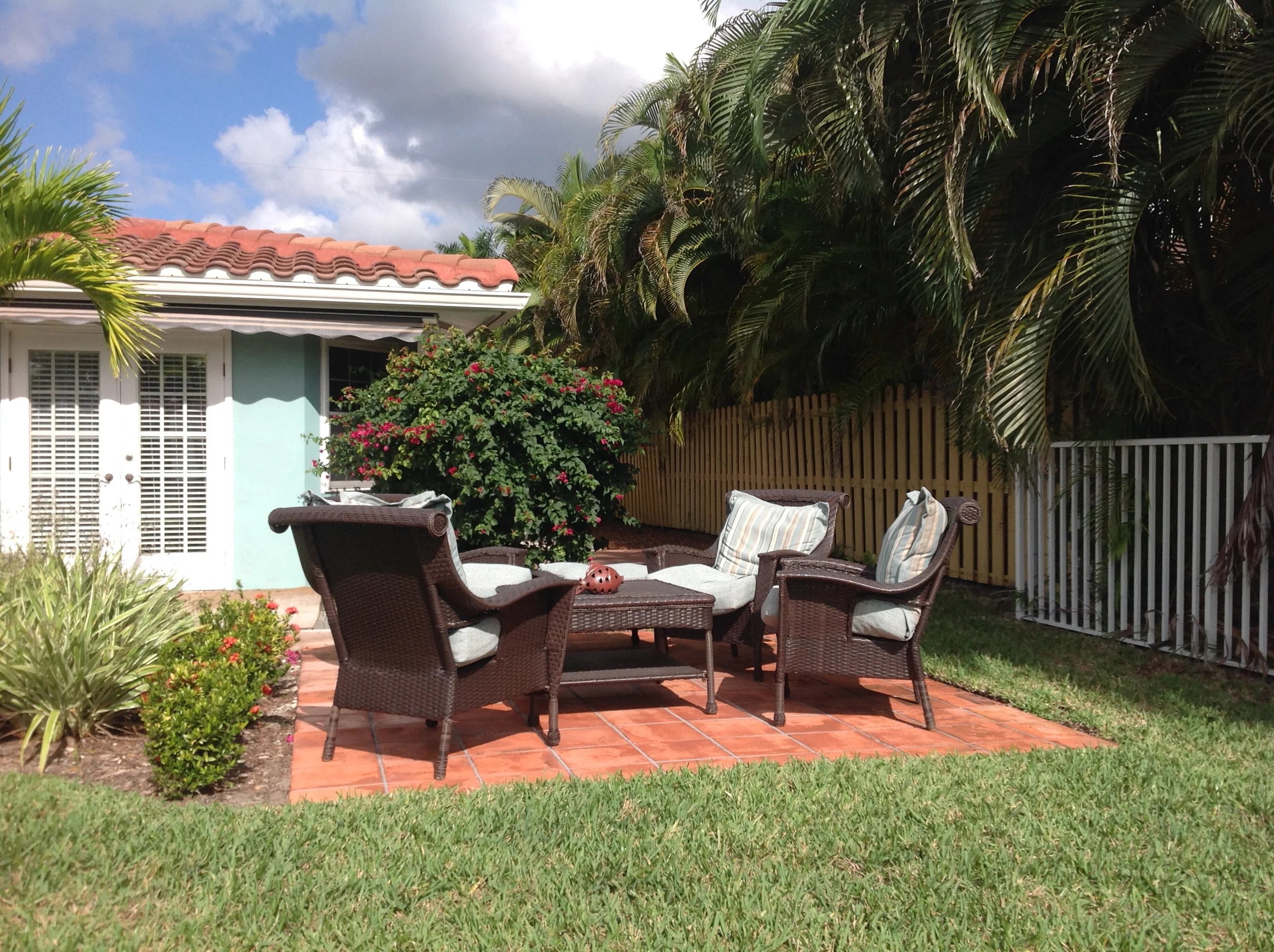 Vacation Rental Home, Vanderbilt Beach FL, Pet Friendly, Canal Home