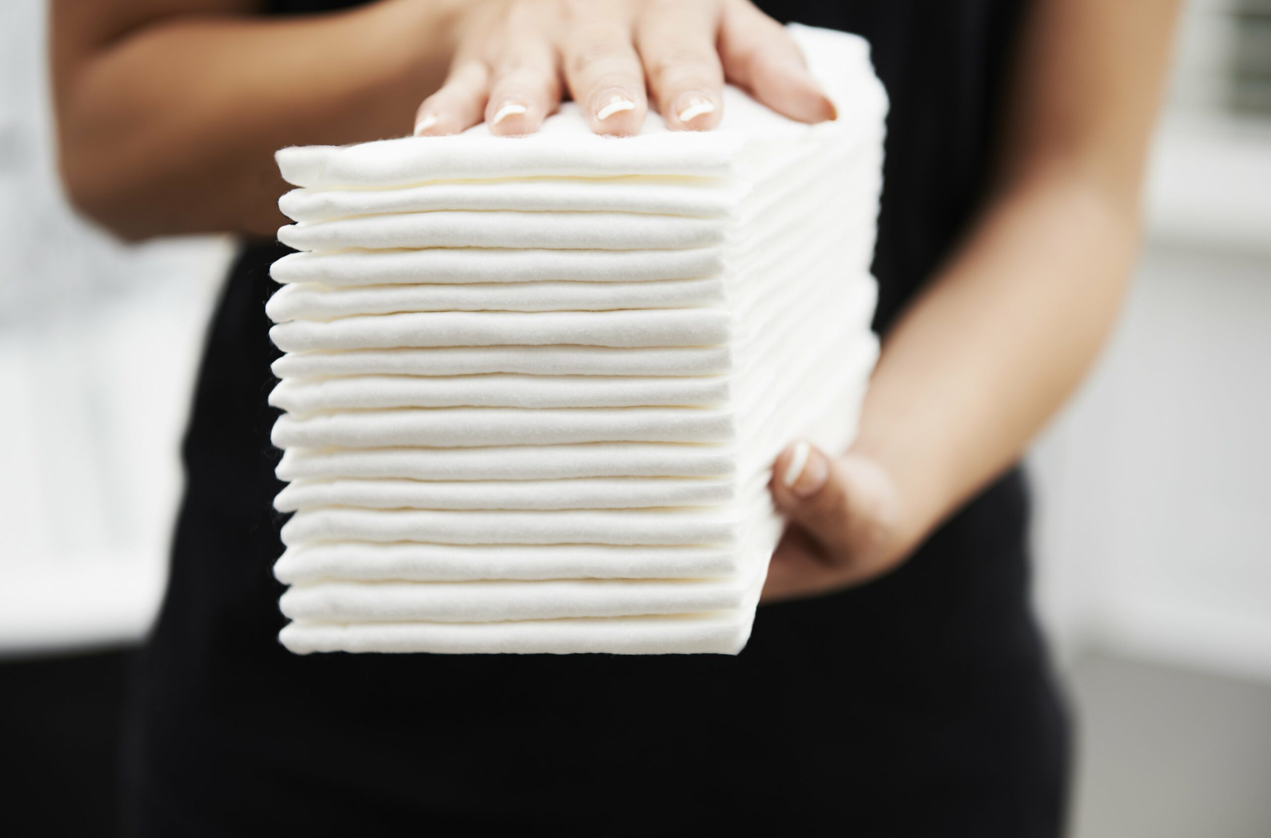 EcoGreen Disposable Towels 200 pack Medium for Hairdressing SterileLight