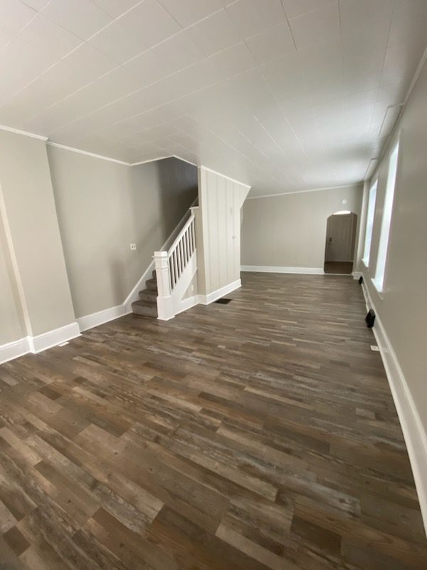 17 South Queen Street Sterling Property Management