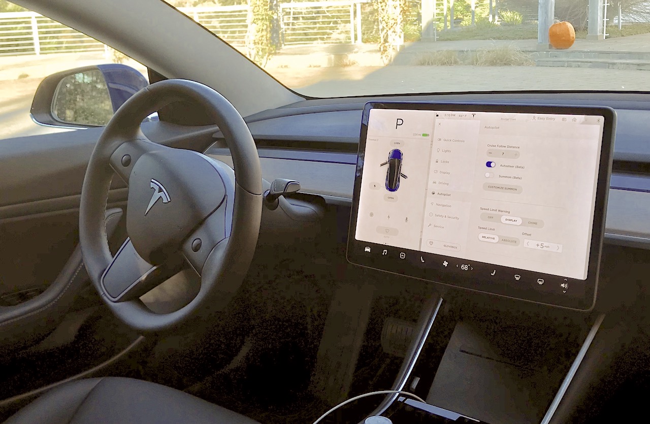 Tesla Model 3 Dashboard