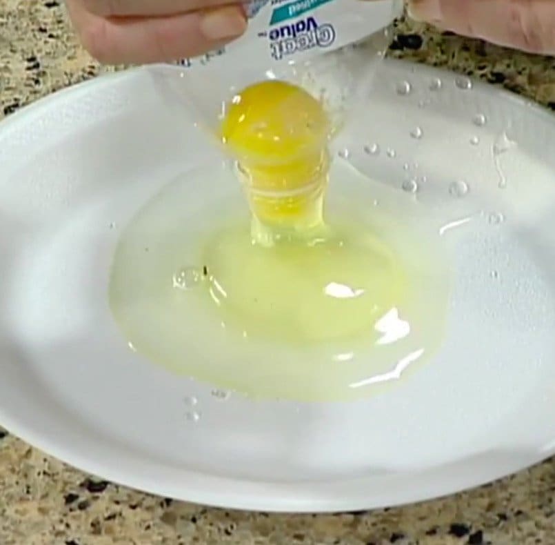 Separating Egg Whites and Egg Yolks Steve Spangler