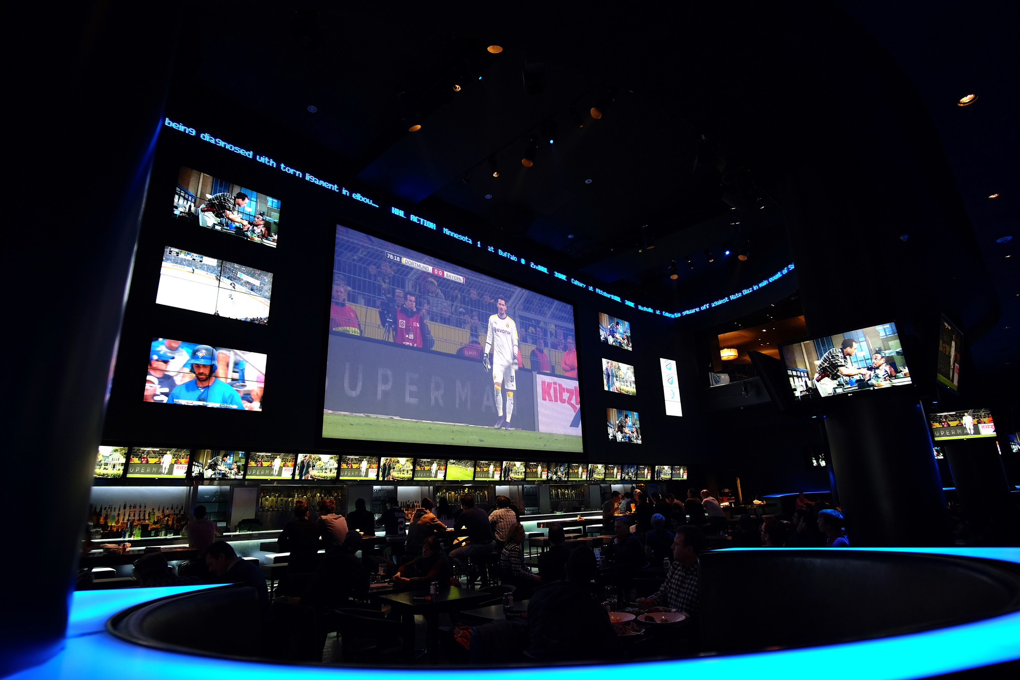 10_Real_Sports_Bar SuperTailgate