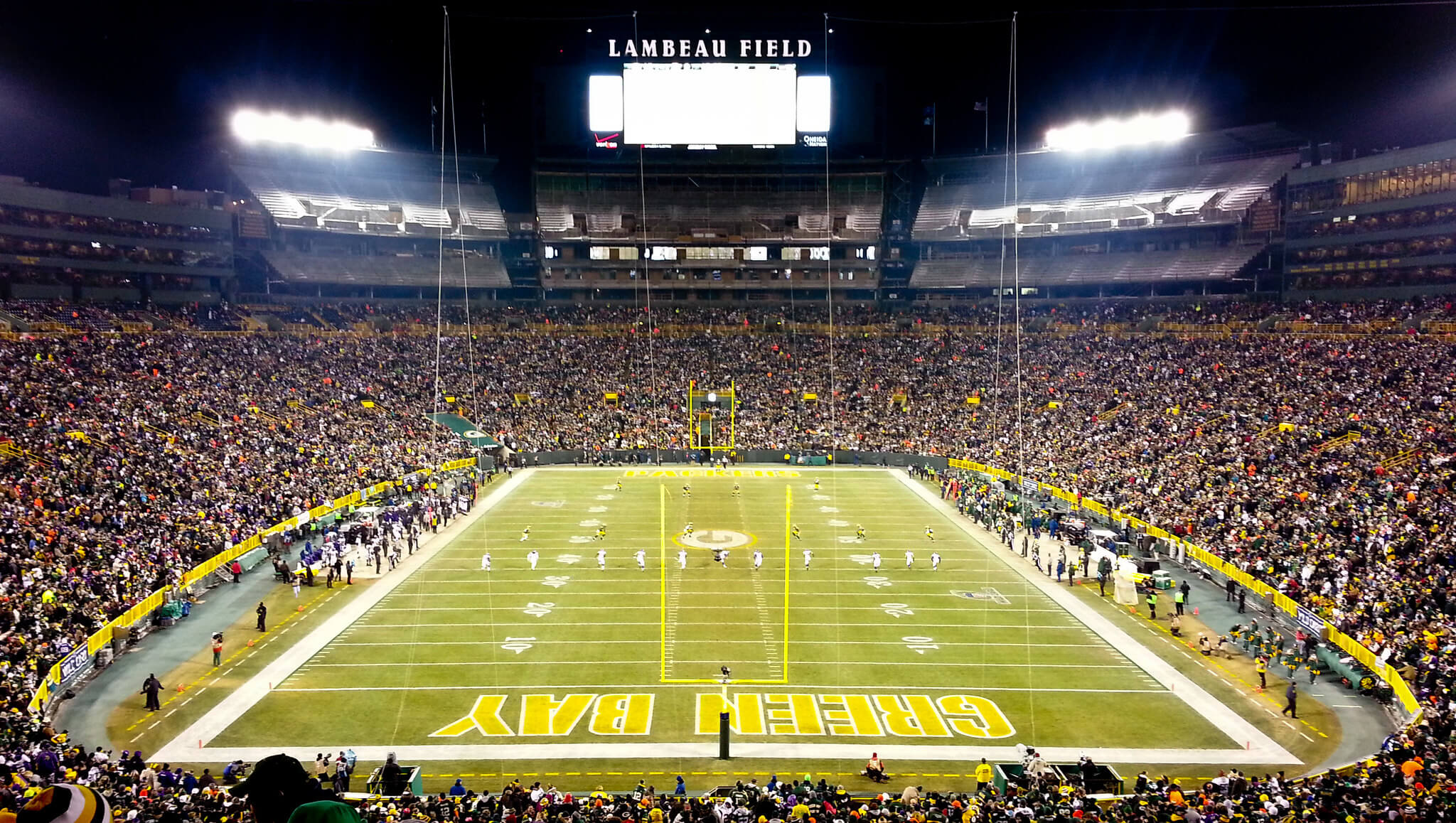 10 Iconic Stadiums5 SuperTailgate