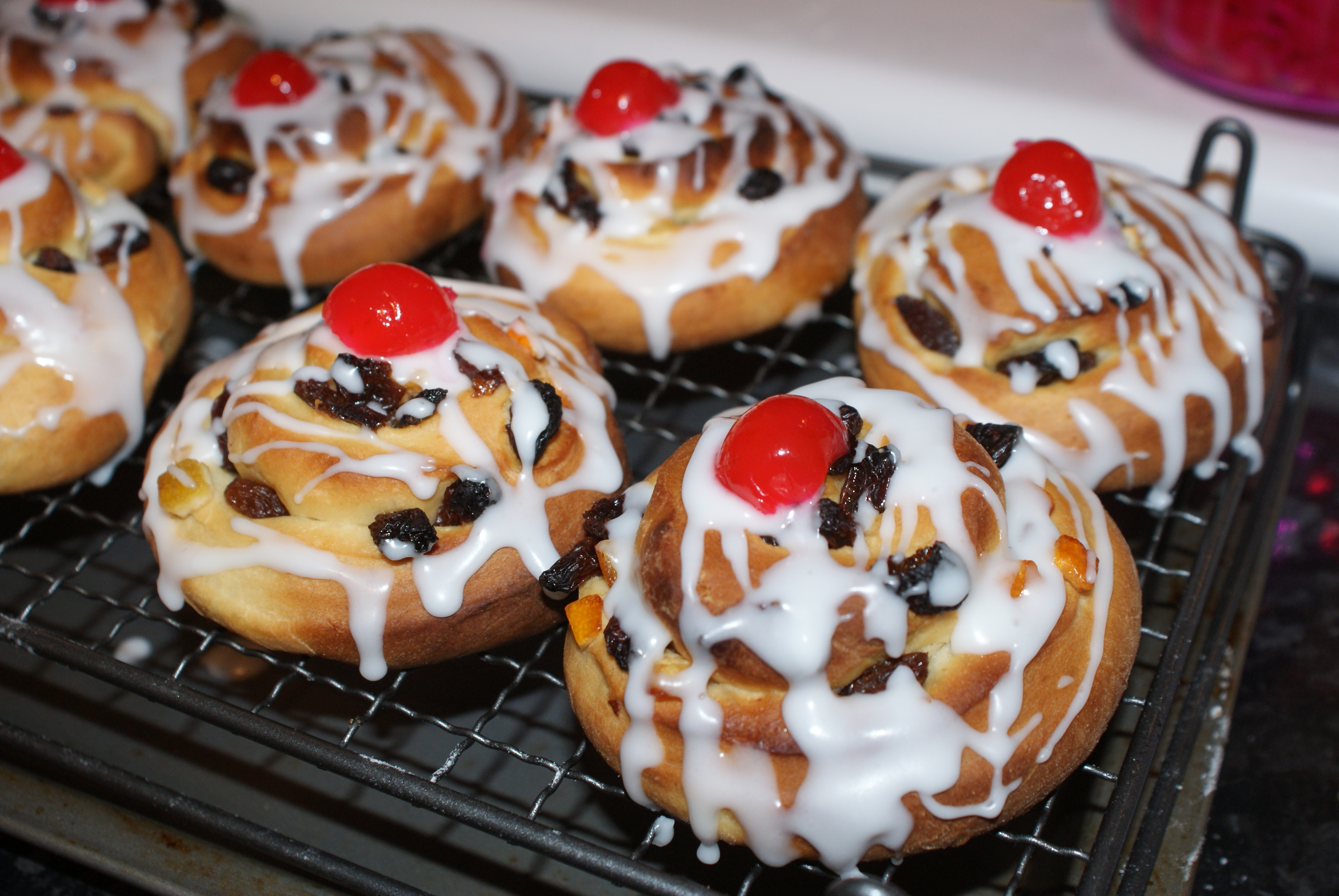 simple belgian buns recipe STIFF PEAKS