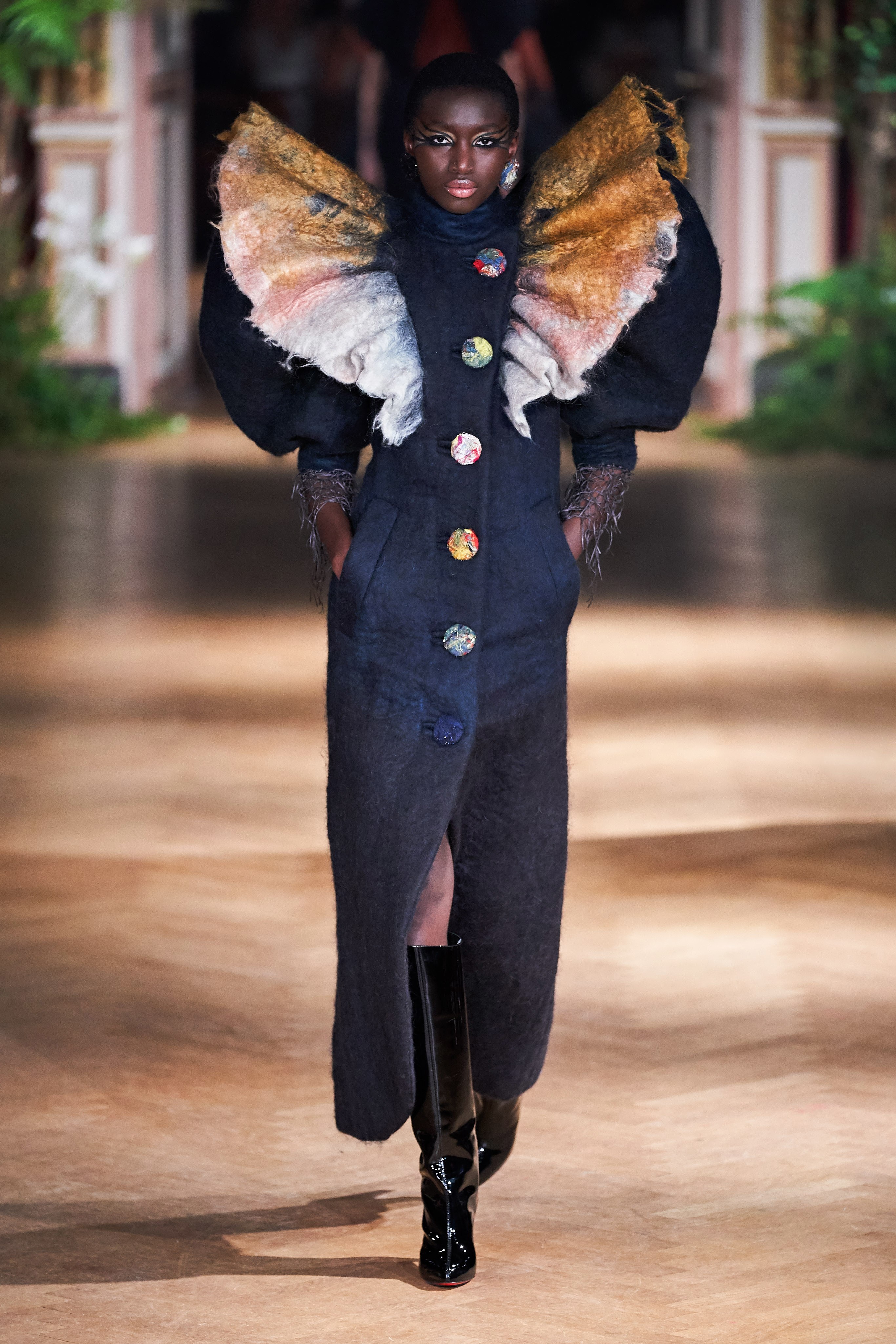 Viktor and Rolf (and Claudy Jongstra) Haute Couture Week Fall 2019 | photo via Vogue
