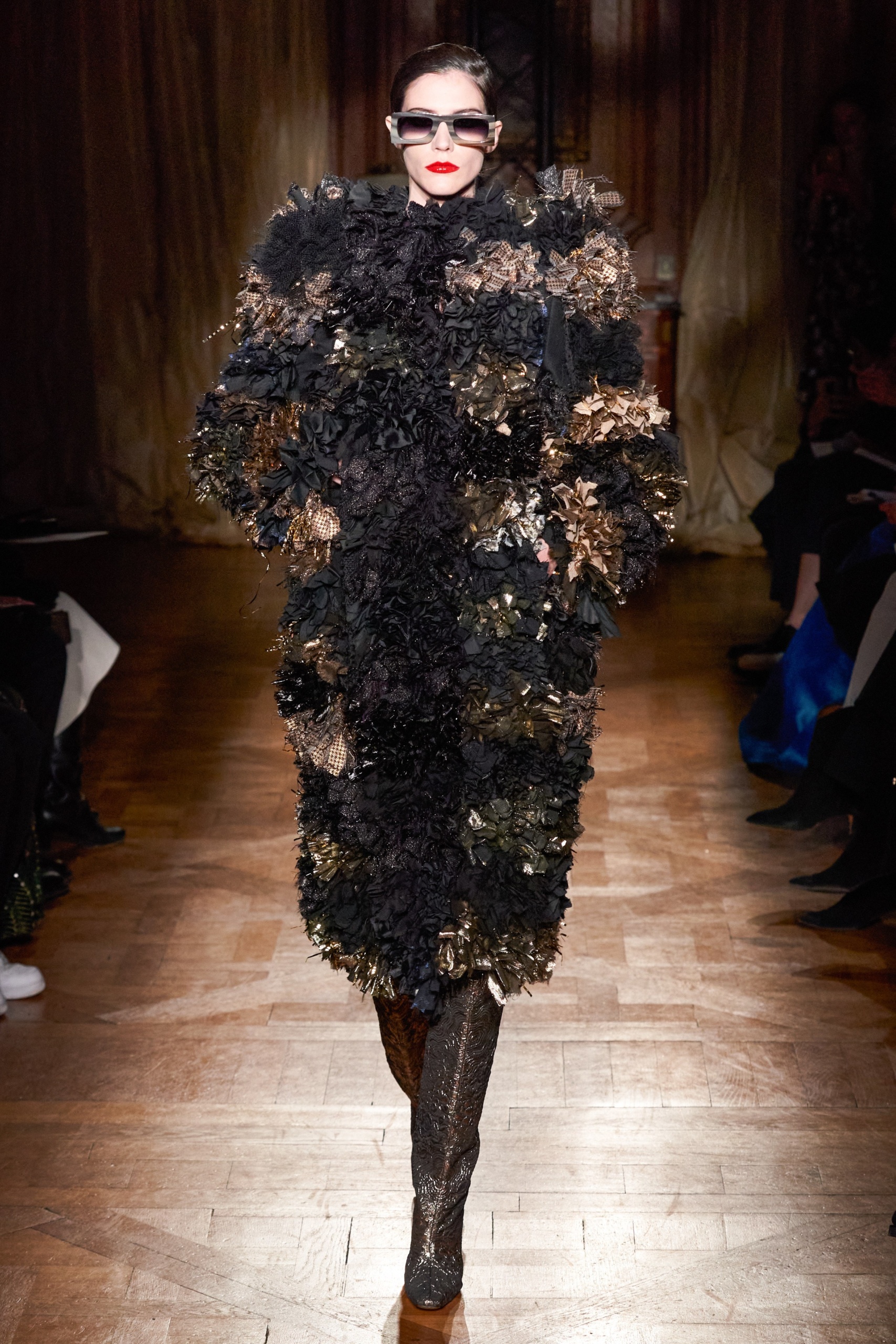 Ronald van der Kemp Spring Couture 2020 | upcycling and eco fashion 
Upcycling e eco-moda na alta costura