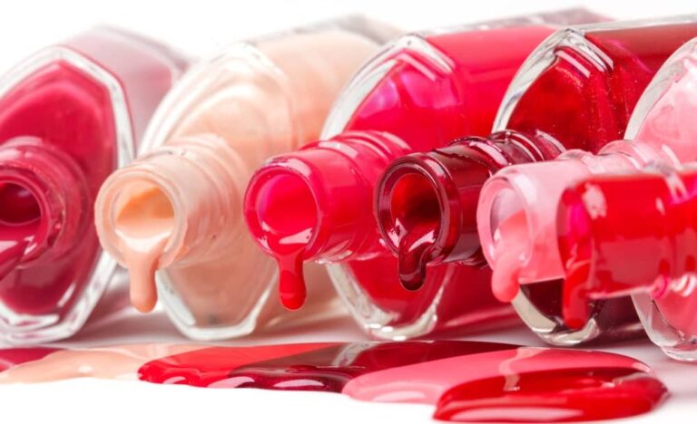 How Long Does Nail Polish Last? StileStack