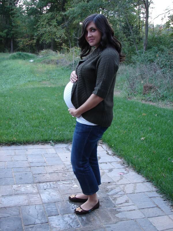 What I'm wearing 34 weeks pregnant Stilettos & Diapers
