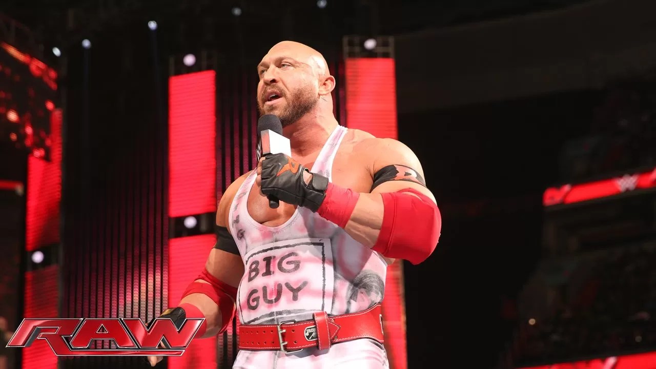 8 WWE Superstars That Will Shatter The Glass Ceiling In 2015