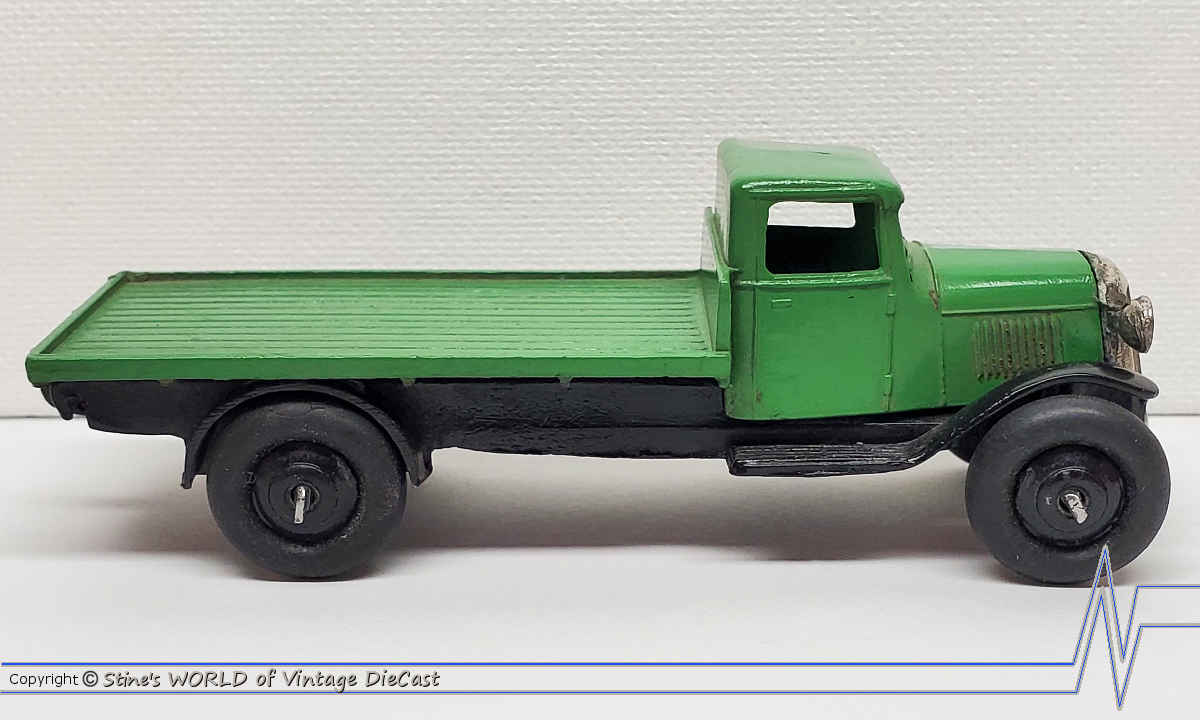 Dinky 25c Flat Bed Wagon/ Truck