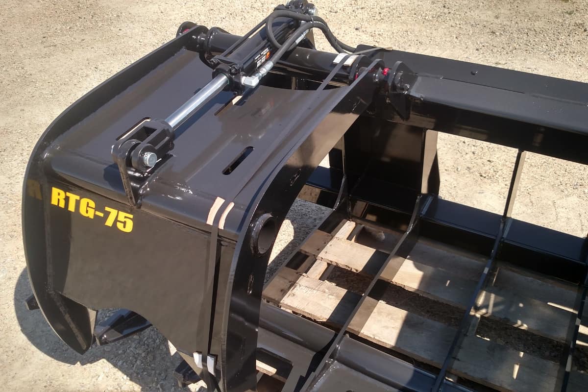 Skid Steer Root Grapple Bucket for Sale Stinger Attachments