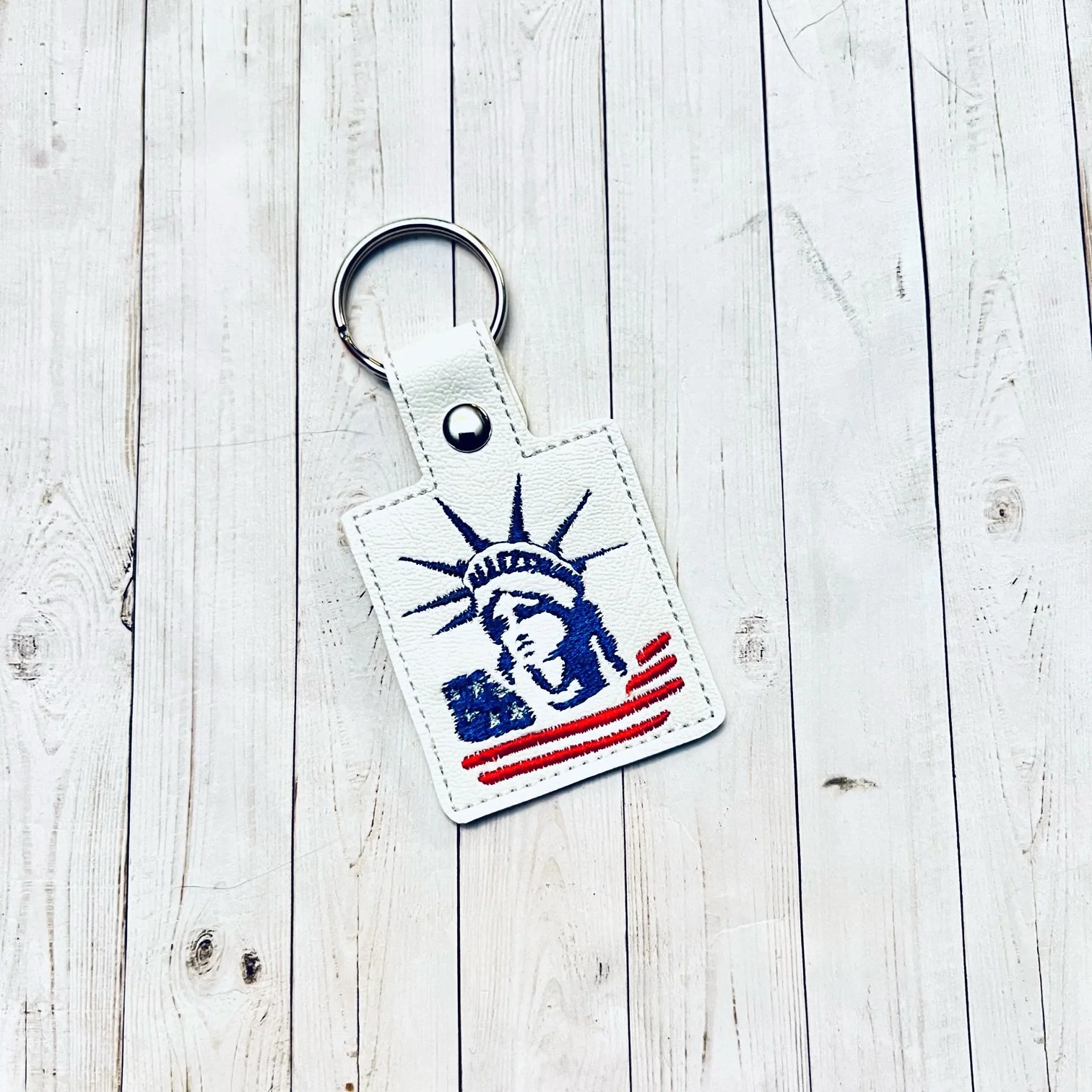 The Statue of Liberty Snap Tab machine embroidery design 4th of July
