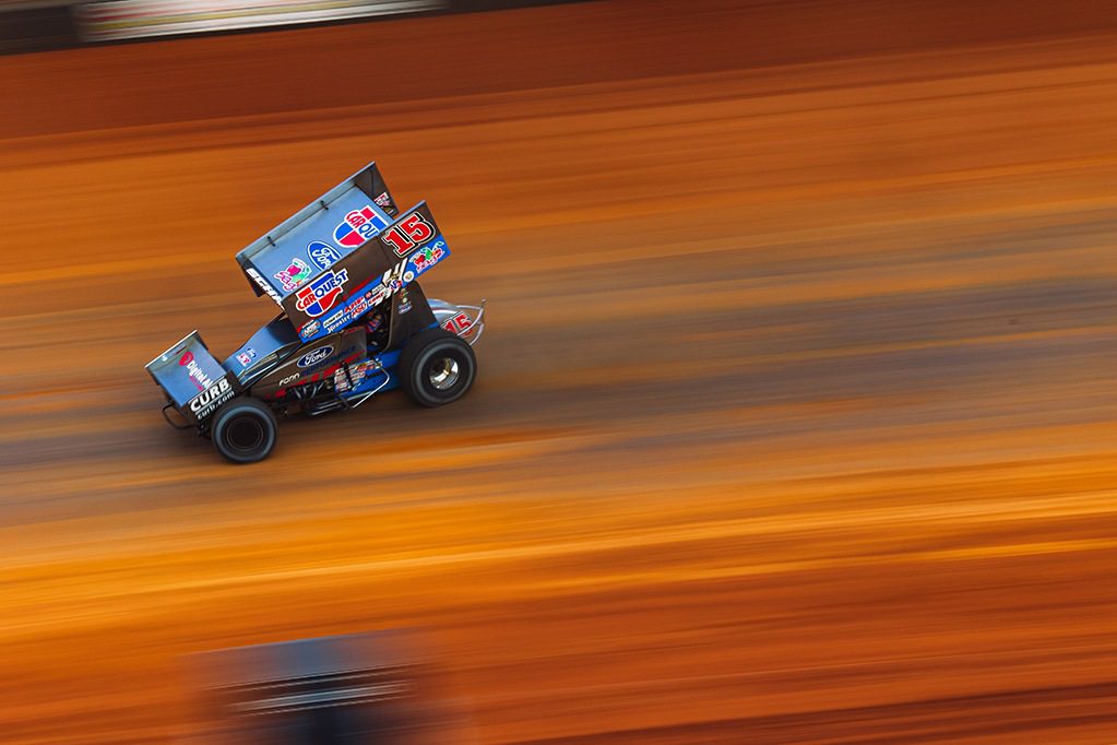Headlines Aplenty during World of Outlaws Practice at Bristol Throwdown