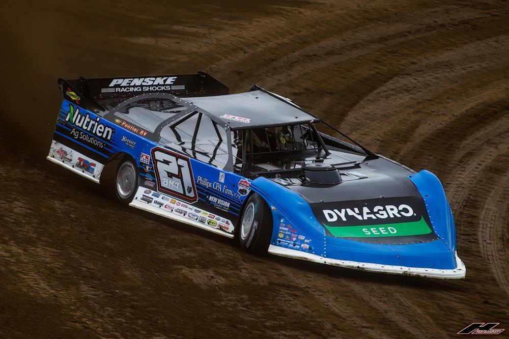 Moyer Jr. Capitalizes for COMP Cams Super Dirt Series Magnolia Triumph