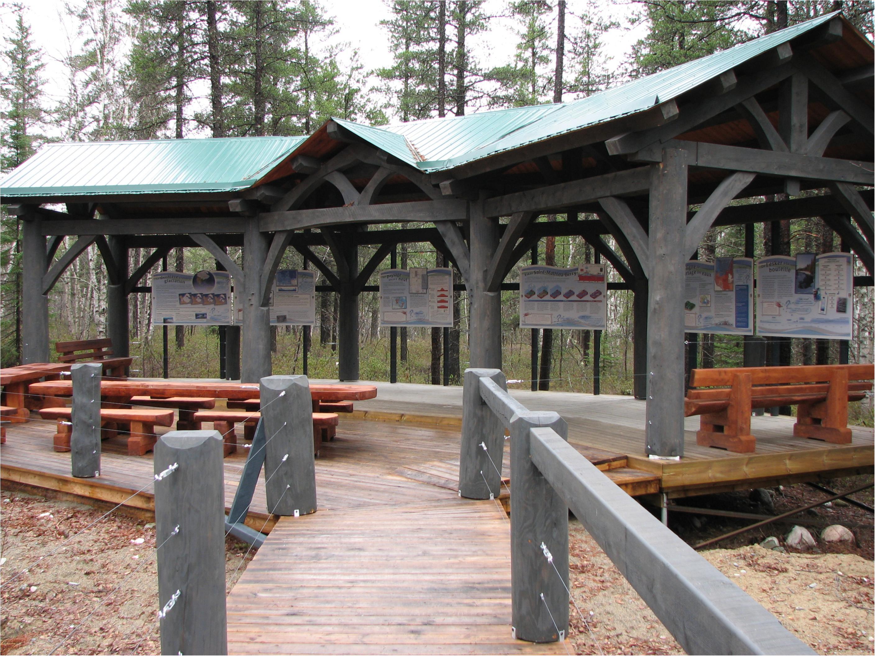 Pavillon d’interprétation de l’esker Liste des infrastructures La