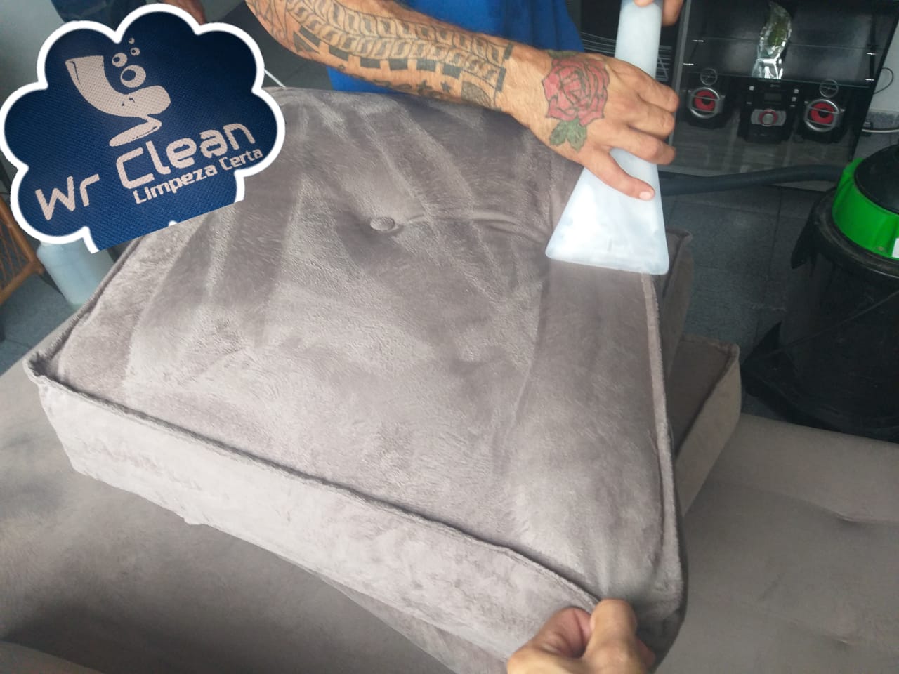 Como limpar sofá de suede? Limpeza de Sofá, Lavagem de Sofá, Limpeza