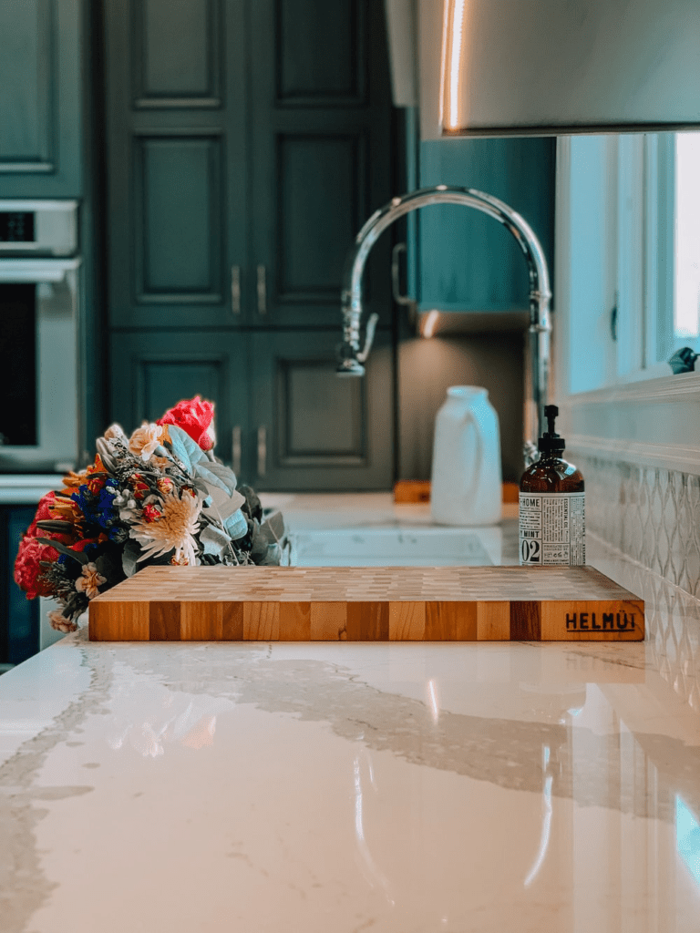 What Makes Quartz Countertops Naples' Popular Choice? Stone Express Inc.