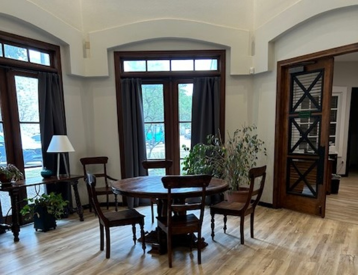 Stoneleigh Condominiums