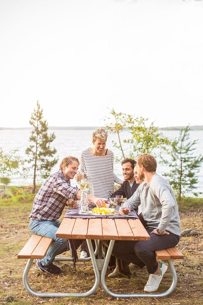 Make Your Outdoor Adventure Wonderful With the Best Picnic Table