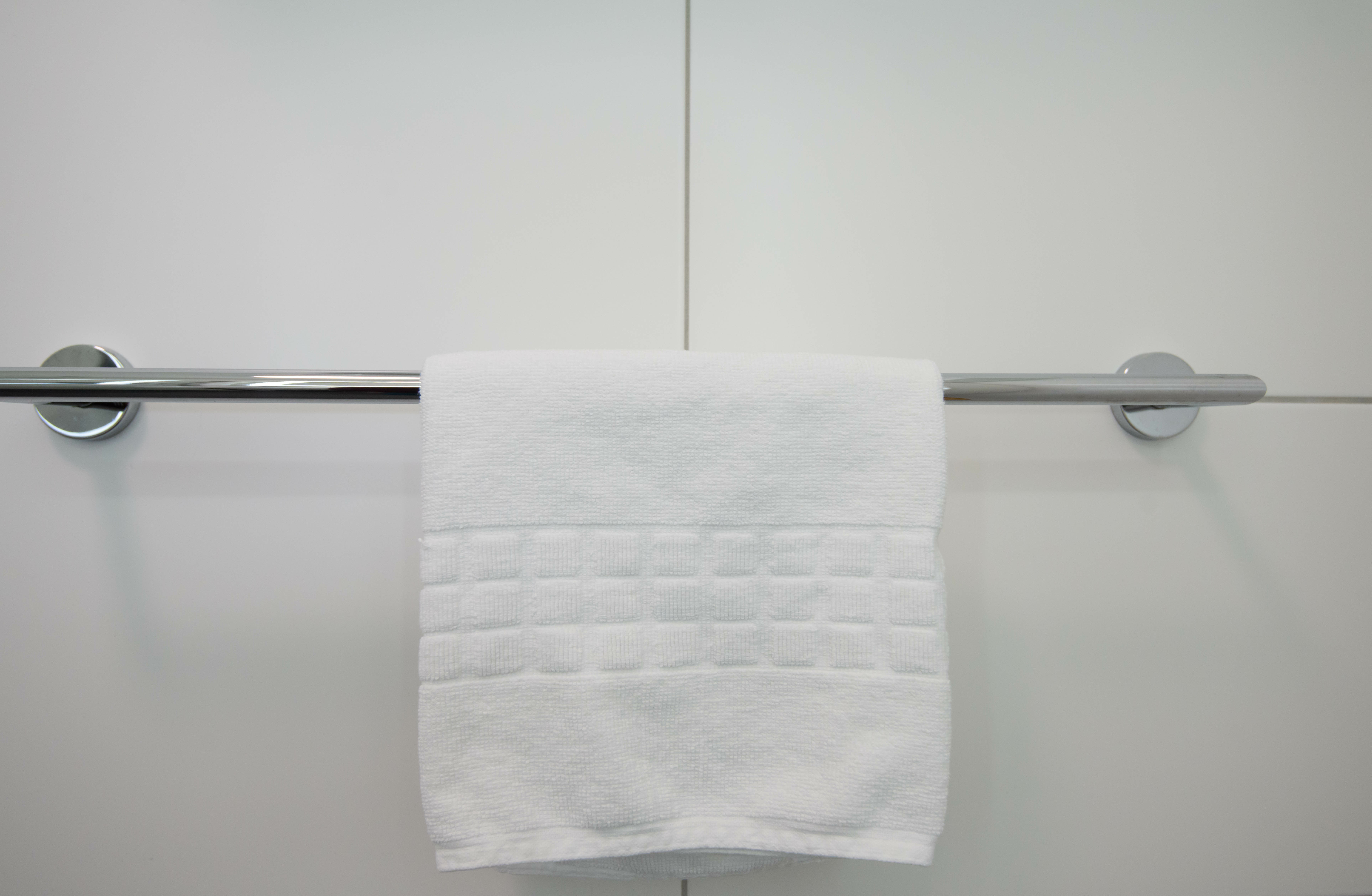 15 Best Towel Bars To Locate Your Towels Easily Storables