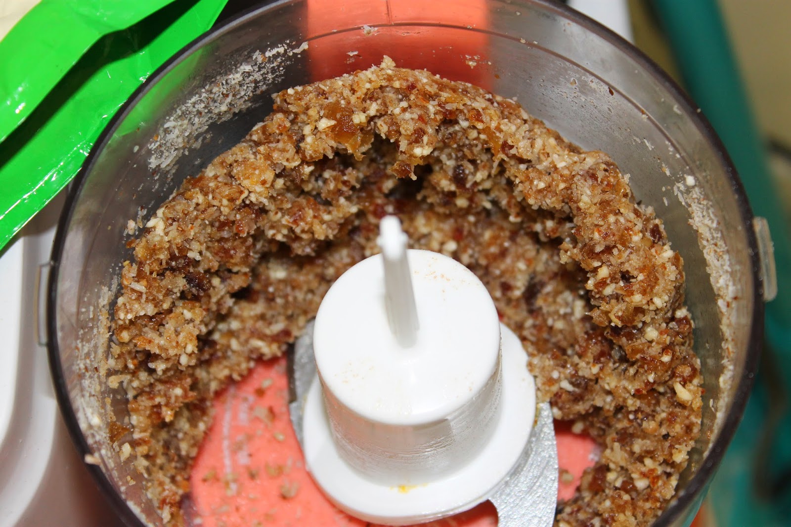 How To Blend Dates Without A Food Processor Storables