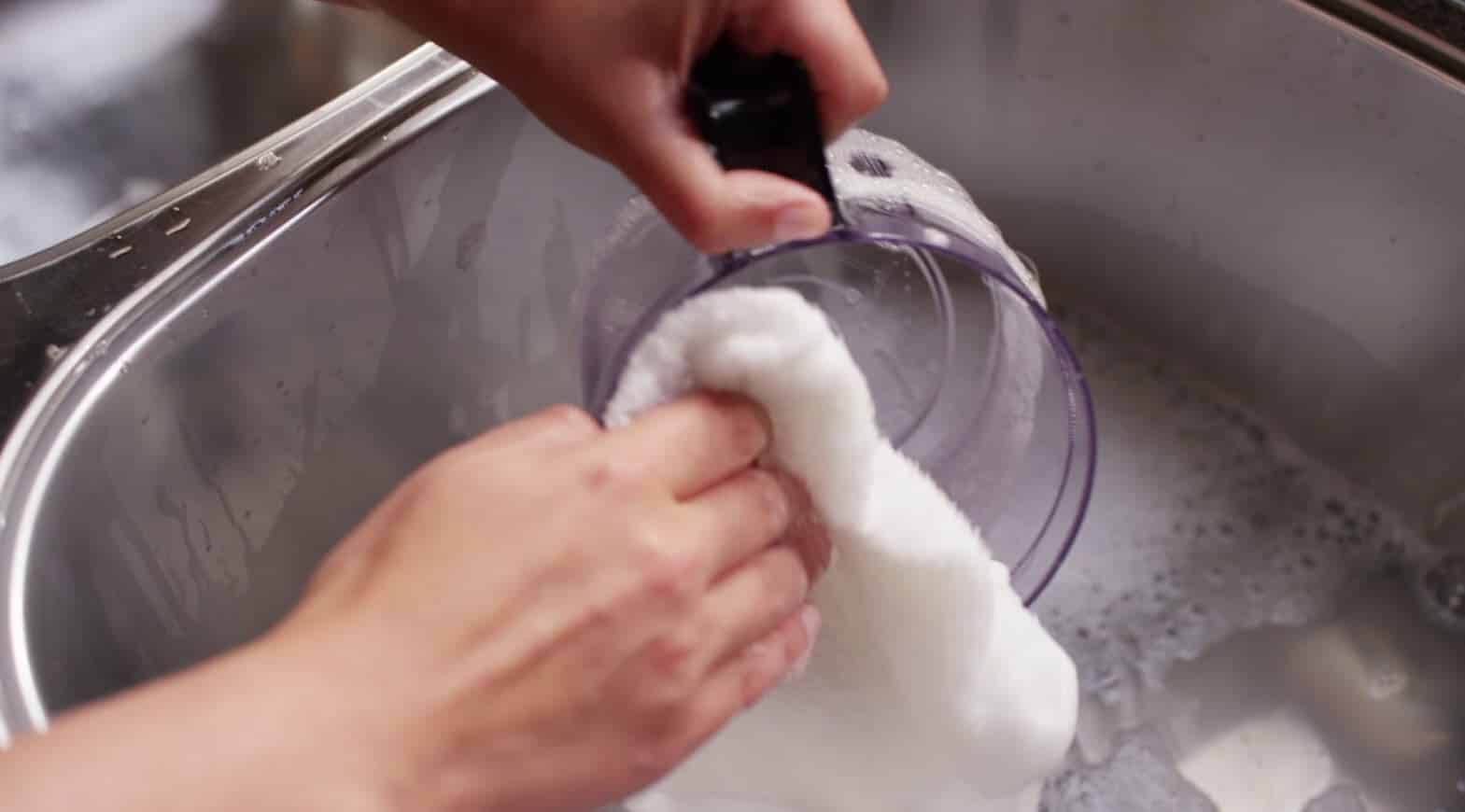 How To Clean A Food Processor Storables